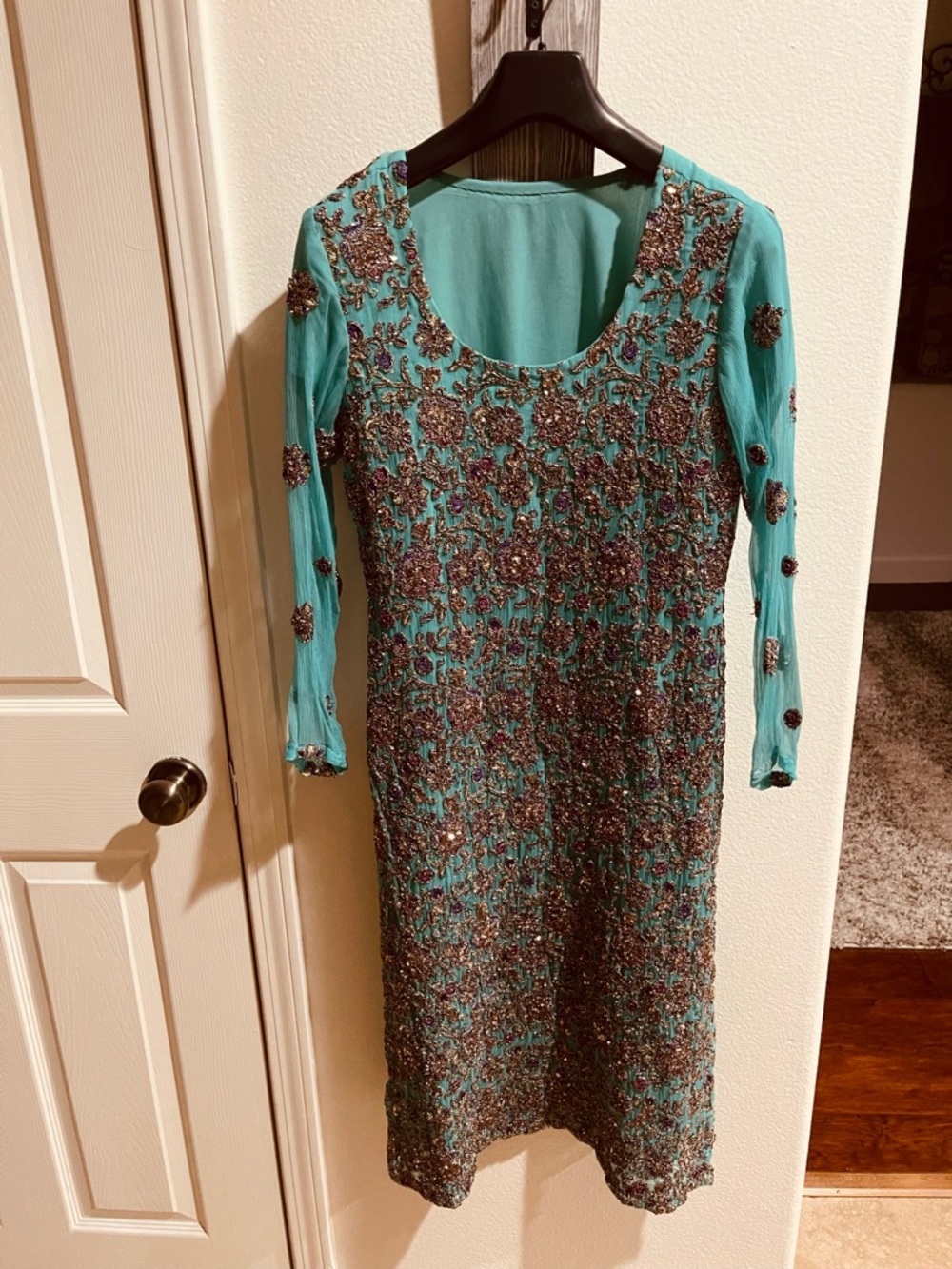 Embellished Teal Long Sleeve Kurta